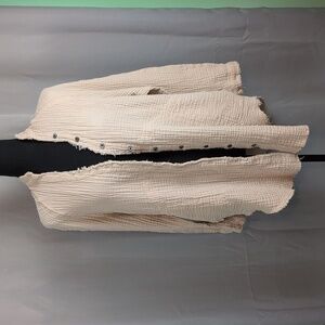 Urban Daizy Soft Frayed‎ Hem Gauze Shirt